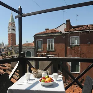 Tra San Marco E Rialto Apartamento